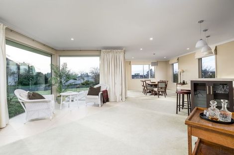 Photo of property in 238 Queen Street, Waimate, 7924