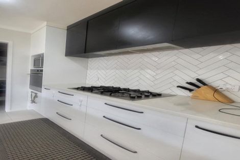 Photo of property in 112a Lisle Farm Drive, Pukekohe, 2120