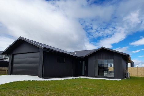 Photo of property in 10 Uku Way, Wharewaka, Taupo, 3330