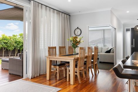 Photo of property in 8 Benmore Crescent, Pyes Pa, Tauranga, 3112