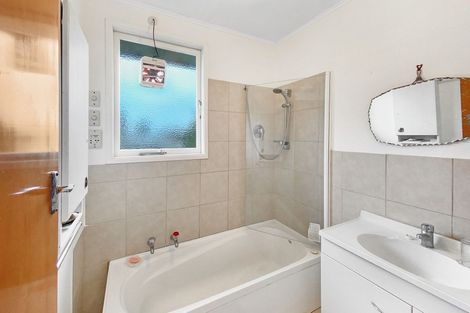 Photo of property in 2 Nikau Place, Parahaki, Whangarei, 0112