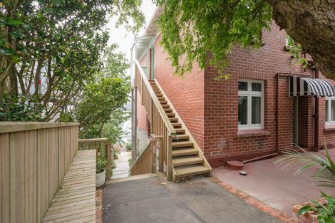 Photo of property in Hamilton Flats, 1/9 Hawker Street, Mount Victoria, Wellington, 6011