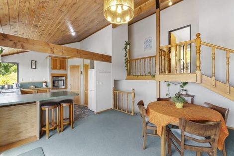 Photo of property in 37 Dingadee Street, Welcome Bay, Tauranga, 3112