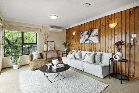 Photo of property in 8 Kauri Road, Birkenhead, Auckland, 0626