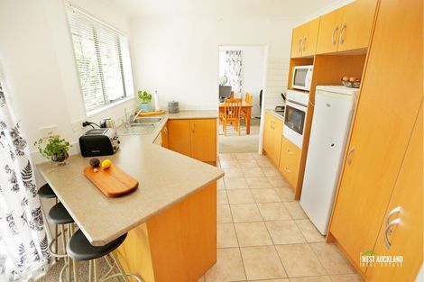 Photo of property in 9 Swanson Oaks, Swanson, Auckland, 0612