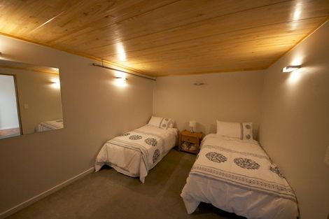 Photo of property in Stadium Garden Flats, 117/107 Thorndon Quay, Pipitea, Wellington, 6011