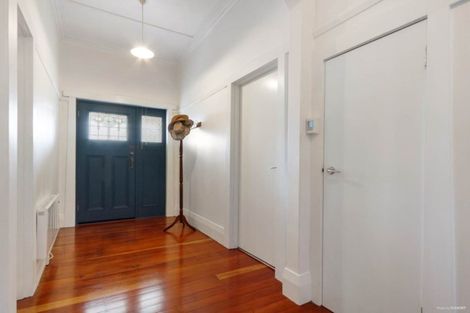 Photo of property in 54 Delta Avenue, New Lynn, Auckland, 0600