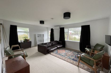 Photo of property in 6/139 Queens Drive, Lyall Bay, Wellington, 6022