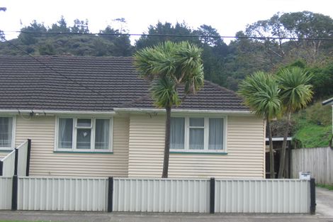 Photo of property in 290 George Street, Stokes Valley, Lower Hutt, 5019