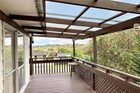 Photo of property in 68 Oreil Avenue, West Harbour, Auckland, 0618