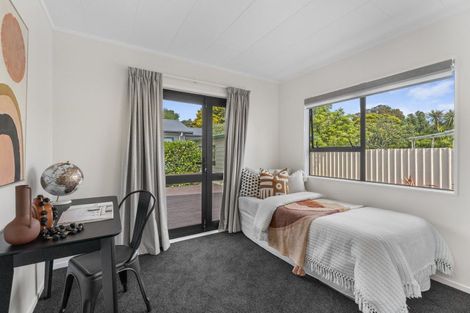 Photo of property in 175 Te Moana Road, Waikanae, 5036