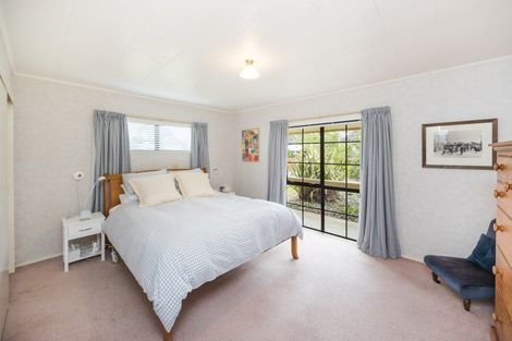 Photo of property in 5 Hennessy Street West, Foxton Beach, Foxton, 4815