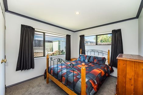 Photo of property in 139 Guildford Drive, Paraparaumu Beach, Paraparaumu, 5032