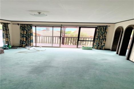 Photo of property in 6 Pioneer Grove, Silverstream, Upper Hutt, 5019