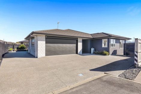 Photo of property in 3 Christow Court, Paraparaumu, 5032