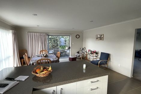 Photo of property in 29 Saltwood Street, Red Beach, 0932