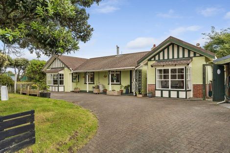 Photo of property in 53 Tasman Road, Otaki Beach, Otaki, 5512