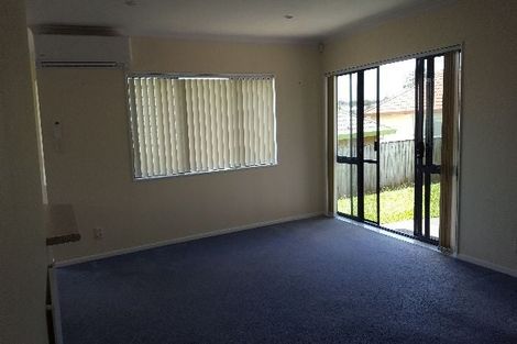 Photo of property in 6 Arlose Place, Westgate, Auckland, 0614