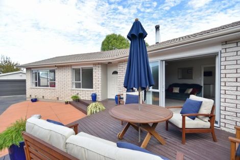 Photo of property in 24 Jenkins Avenue, Redwood, Christchurch, 8051