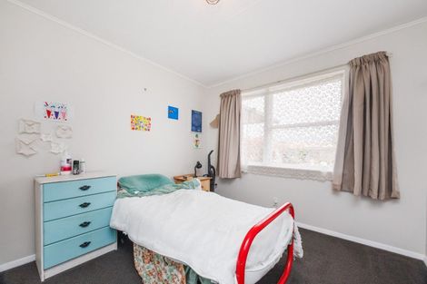 Photo of property in 43 Sutherland Crescent, Westbrook, Palmerston North, 4412