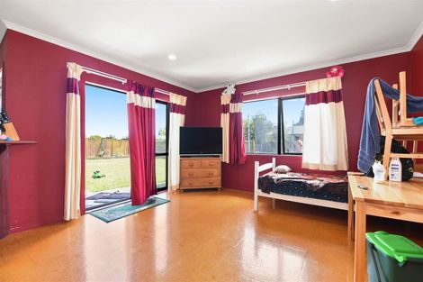 Photo of property in 1 Corsair Place, Melville, Hamilton, 3206