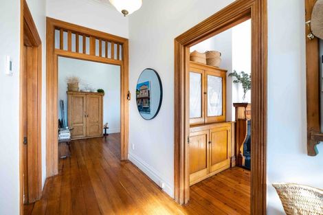 Photo of property in 4 Kinross White Street, Napier South, Napier, 4110