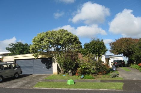 Photo of property in 9 Parkview Place, Pakuranga, Auckland, 2010