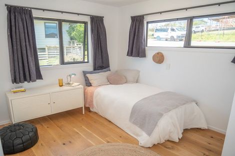 Photo of property in 24 Eagles Way, Cable Bay, 0420