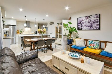 Photo of property in 19 Raithburn Terrace, Pokeno, 2402