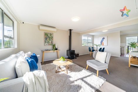 Photo of property in 127 Holborn Drive, Stokes Valley, Lower Hutt, 5019