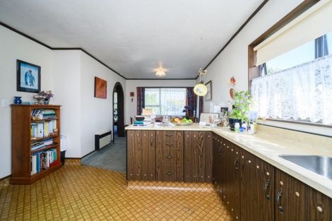 Photo of property in 32 Cecil Place, Cloverlea, Palmerston North, 4412