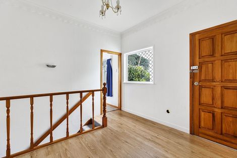 Photo of property in 43a Nevay Road, Miramar, Wellington, 6022