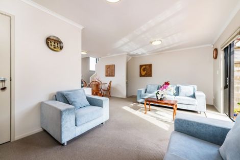 Photo of property in St Claire Village, 5/172 Mcleod Road, Te Atatu South, Auckland, 0610