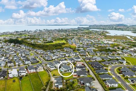 Photo of property in 60 Harvest Avenue, Orewa, 0931