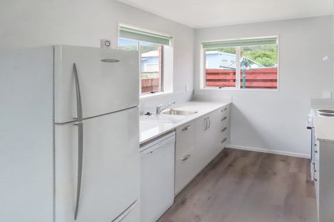 Photo of property in 18c Saint Ronans Avenue, Waterloo, Lower Hutt, 5011