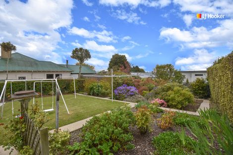 Photo of property in 239 Kenmure Road, Kenmure, Dunedin, 9011