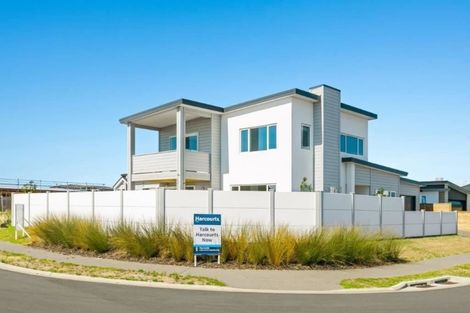 Photo of property in 1 Tuangi Way, Papamoa Beach, Papamoa, 3118