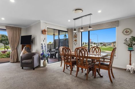 Photo of property in 2 Korimako Place, Coastlands, Whakatane, 3120