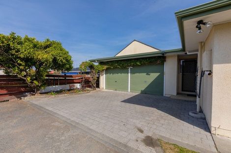 Photo of property in 3/3 Church Road, Taradale, Napier, 4112