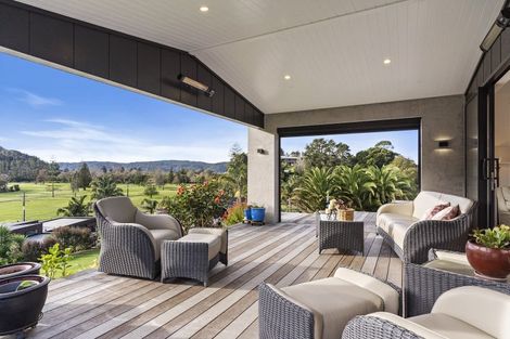 Photo of property in 19 Titoki Lane, Whangamata, 3691