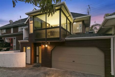 Photo of property in 2/23 Commodore Parry Road, Castor Bay, Auckland, 0620