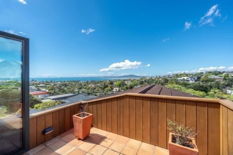 Photo of property in 23 Aberdeen Road, Castor Bay, Auckland, 0620