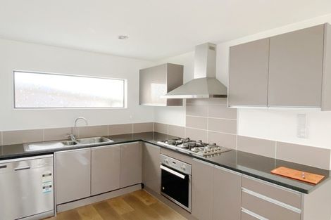 Photo of property in 65 Awaroa Road, Sunnyvale, Auckland, 0612