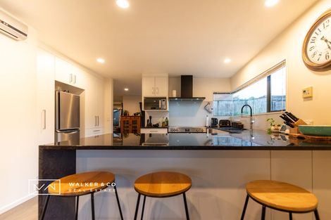 Photo of property in 2 Kirton Drive, Riverstone Terraces, Upper Hutt, 5018