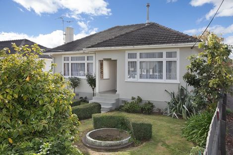 Photo of property in 31 Lower High Street, Marton, 4710