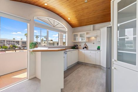 Photo of property in 126 Muricata Avenue, Mount Maunganui, 3116