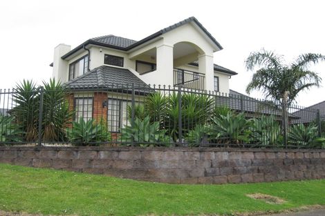 Photo of property in 2 Crossandra Drive, Mangere, Auckland, 2022