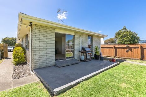 Photo of property in 62b Mazengarb Road, Paraparaumu Beach, Paraparaumu, 5032