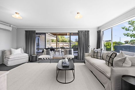 Photo of property in 144 Te Mata Road, Havelock North, 4130