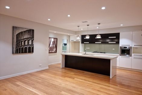 Photo of property in 15 Westerley Place, Long Bay, Auckland, 0630